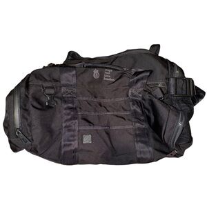 LULULEMON RARE!!! Black “Yoga Run Love London” Duffle Bag